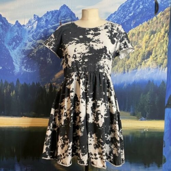 Around Black and White Tie Dye Babydoll Short Sleeved Grunge Dress Size M - Picture 1 of 10